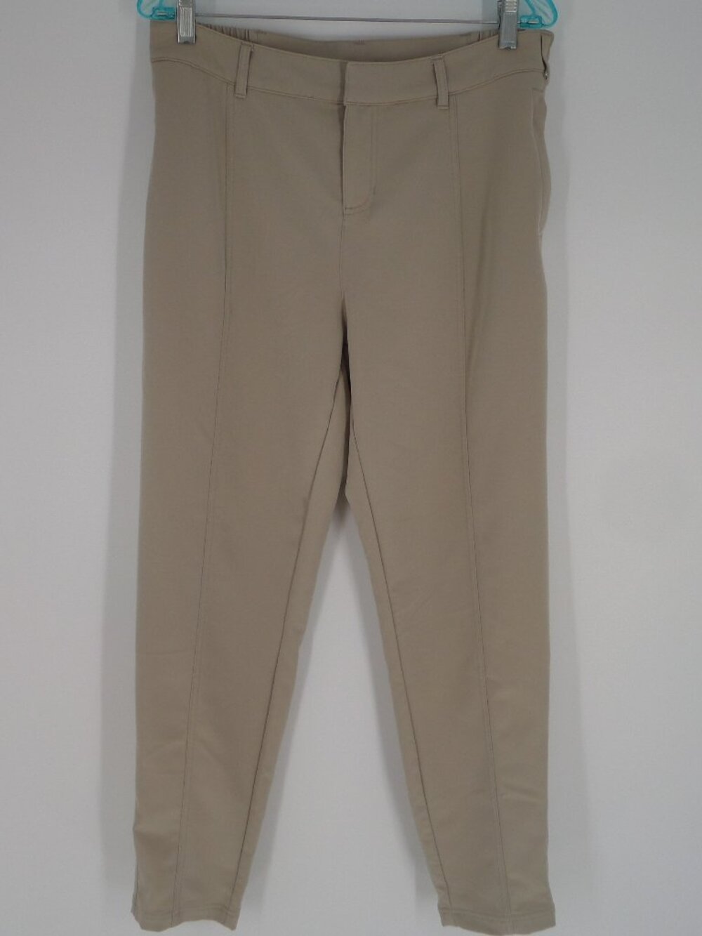 32 Cool Woman's Hiking Tan Color Pants Size 10